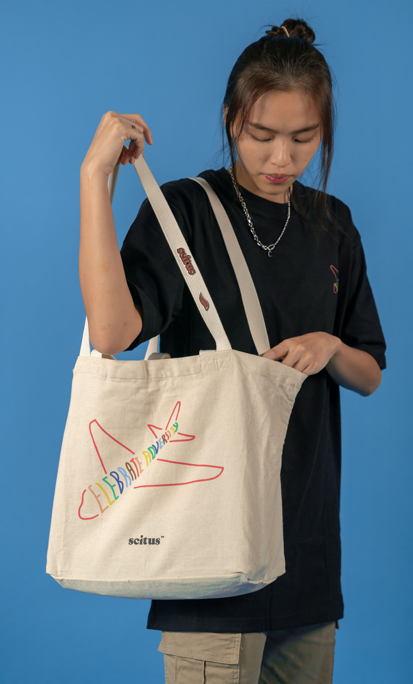 Turbulence Double Handle tote bag